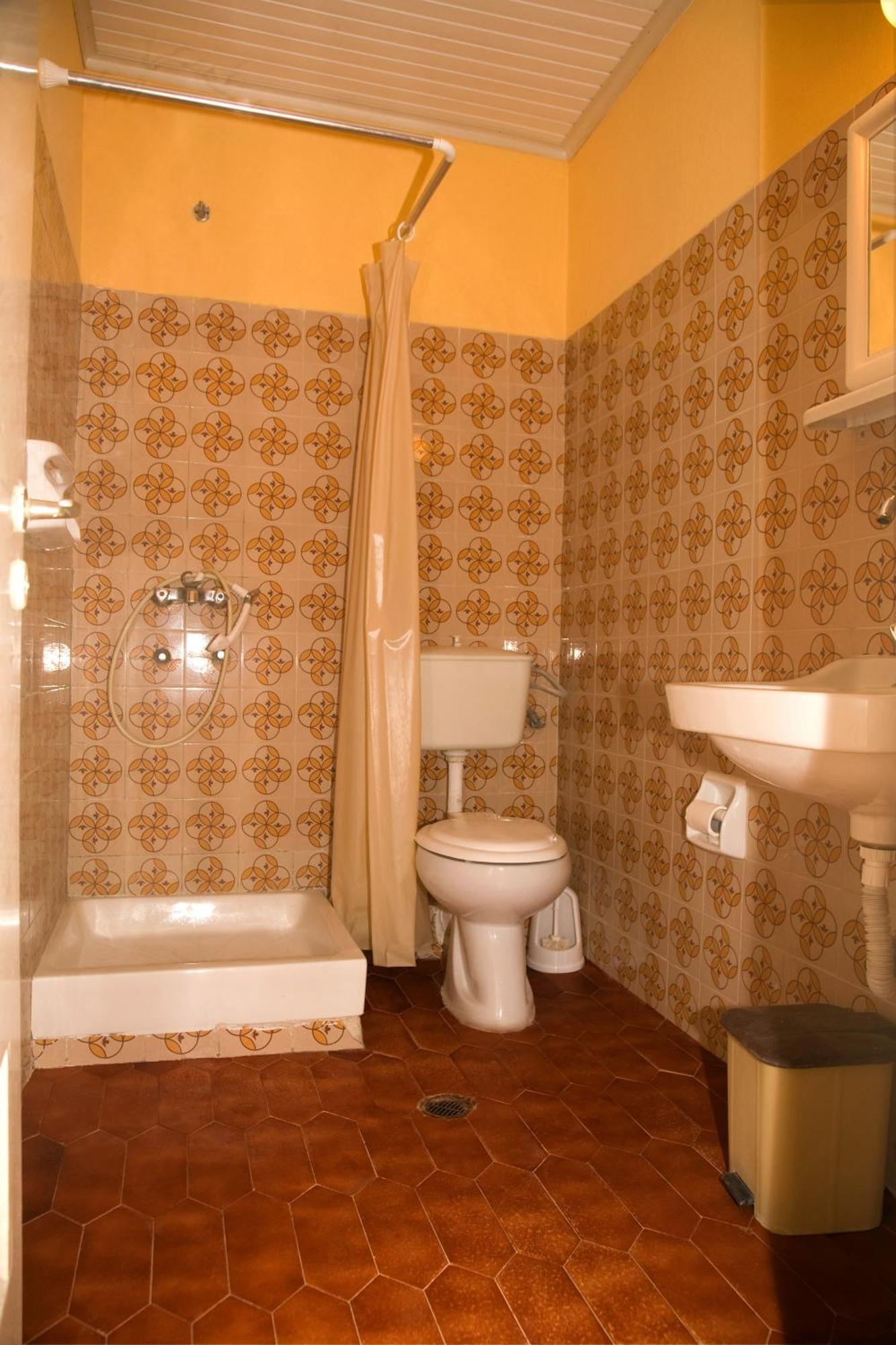 Evgenios Studios Kávos Rum bild